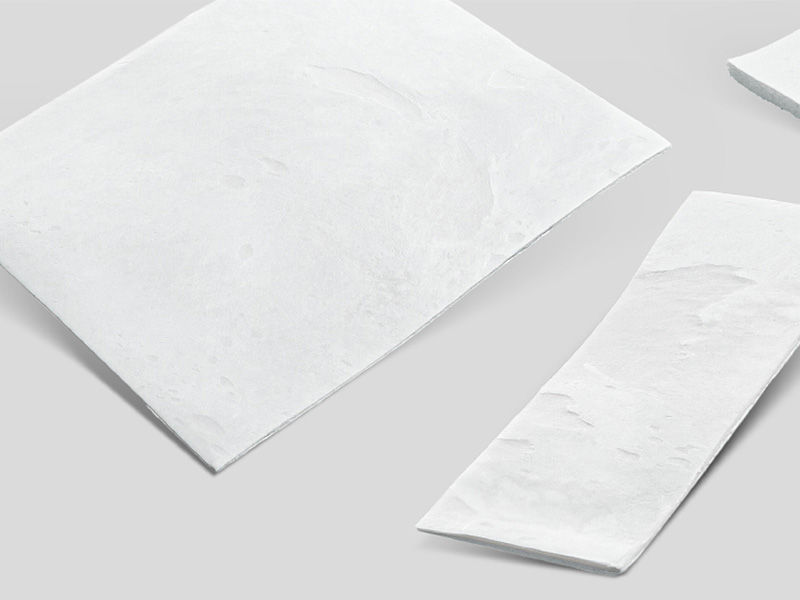 Zoomed SQ.line® KERRISON bone punches with drops of water